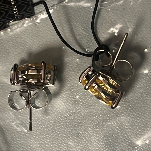 Elegant Silver Earrings with Yellow Gemstones - Picture 7 of 12